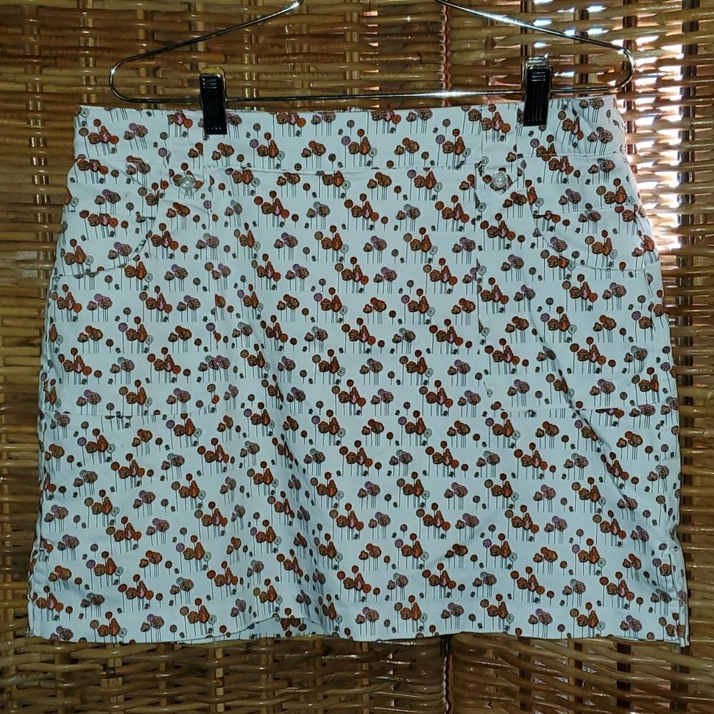 NWOT Ladyย Hagen Golf SkortโWhimsical Treeโ12